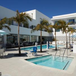 Courtyard by Marriott Santa Barbara Downtown, отель в Санта-Барбаре