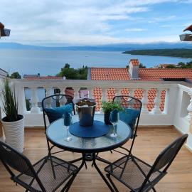 Apartments Orhidelia Njivice, hotel din Njivice