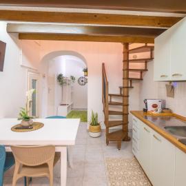 CASA IRYNA