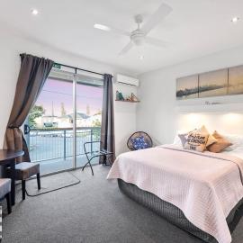 Scarborough beach break holidays - Unit 2, hotel in Scarborough