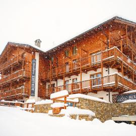 Alta Luce Mountain Lodge, hotel u gradu Gresone la Trinite