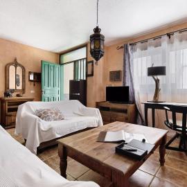 Casa Manus, hotel in Alcalá