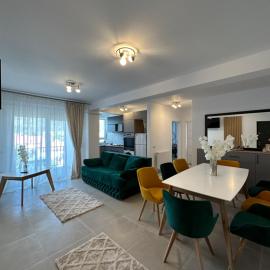 Apartamente Ariniș