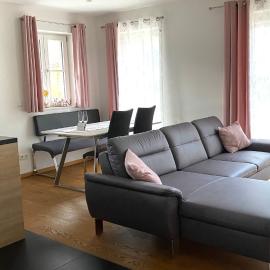 Lea am See - Bio Design Appartement, hotel in Tegernsee