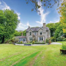 Hill House Country Estate - Princes Gate