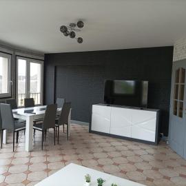 Joli appartement type 5 en centre ville, hotel in Châteauroux