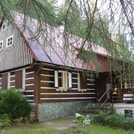 Chalupa pod Modřínem, hotel in Kořenov
