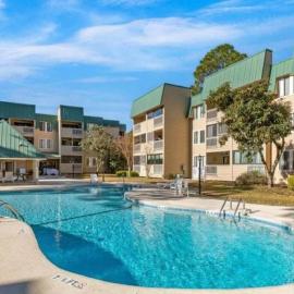 Classy & comfortable condo!, hotel in Hilton Head Island