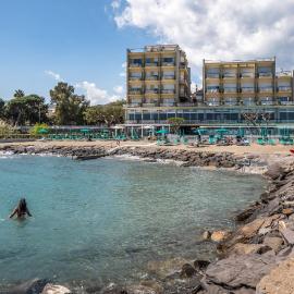 Hotel Bellevue Et Mediterranée, hotel u gradu Diano Marina