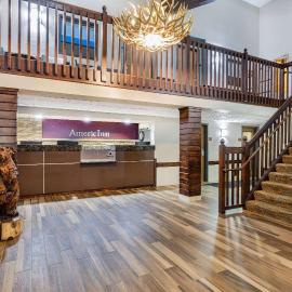 AmericInn by Wyndham Duluth South Proctor Black Woods Event Ctr, hotel di Duluth