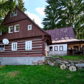 Holiday Home Mountain Serenity & Sauna by Interhome, hotel in Harrachov