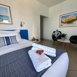 The Beach House, hotel a Birżebbuġa