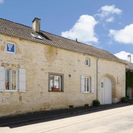 La tanière, Hotel in Villiers-le-Bois