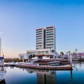Baja Tranquil Luxury With Spectacular Ocean Views, hotel en Marisol