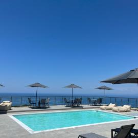 MELIKIRON LUXURY APARTMENTS, hotel en Agios Nikitas