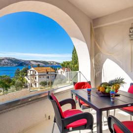 Amazing Apartment In Stara Novalja With Wifi, hotel in Stara Novalja