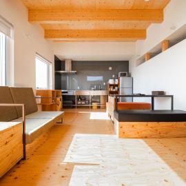 Sunny SIDE HOUSE، فندق في Atsuta