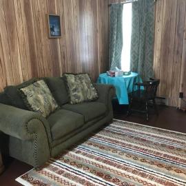 A Quaint, Private 1 Bdrm Apt, hotel in South Bend
