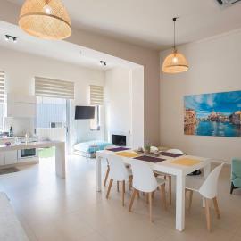 The Fifty Condo, hotel em Heraclião