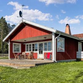 Cozy Home In Vittaryd With House Sea View, hotel Vittarydban
