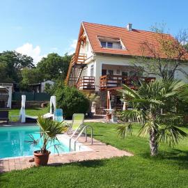 Fülöp Villa Apartmanház