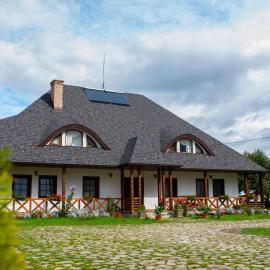 Casa Strabunicului, hotelli kohteessa Pîrteştii de Sus