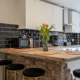 Wonderful Townhouse with BBQ Backyard