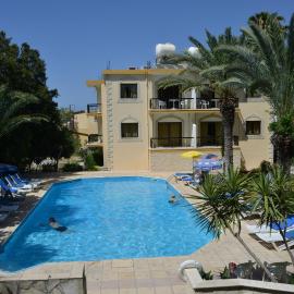 Odysseas & Eleni Hotel Apartments, hotelli kohteessa Polis Chrysochous