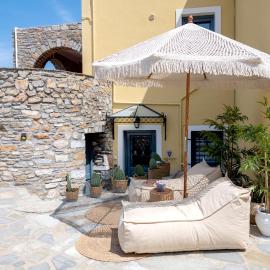 Aegean Crown, hotel in Azolimnos