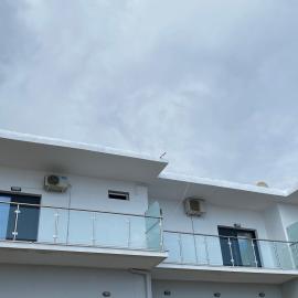 Villa Loukas, hotel v mestu Loutsa