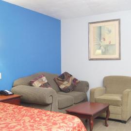 Holiday Lodge & Suites, hótel í McAlester