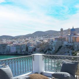 Pafsilipon Suites, hotelli kohteessa Ermoupoli