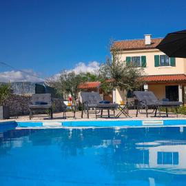 Otok Krk Villa Niko PET FRIENDLY 200 M FROM HIDDEN SANDY BEACH pets stays for free