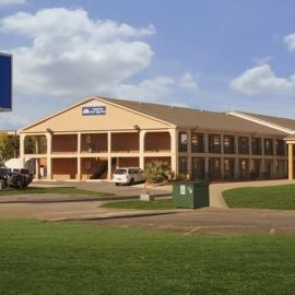 Americas Best Value Inn Waco - Franklin Avenue, hotelli kohteessa Waco