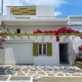 Afroessa apartments, hotel a Mesariá