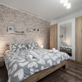 MIMA house with apartments