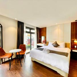 Carnival Hotel - Đà Lạt, hotell i Dalat