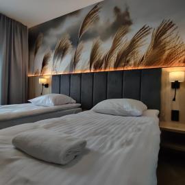 Nowe M4 Żyrardów Centrum - blisko Suntago, hotel di Żyrardów