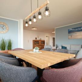 Seeblick - 4-Zimmer Wohnung mit 3 Schlafzimmer, hotel in Immenstaad am Bodensee