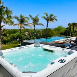 Villa d’exception avec piscine à débordement - vue panoramique