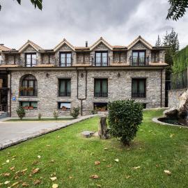 Hotel Villa Virginia, מלון בסביניאניגו