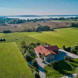 Farmhouse 1604 - Das Bauernhaus eines Fischers, hotel di Übersee