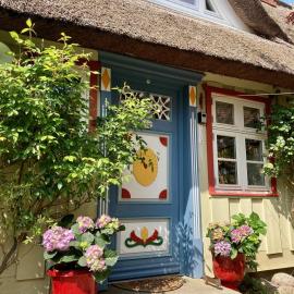 Haus am Hafen - Luxus unter Reet, Garten, Strandkorb, kleine Idylle, hotel v mestu Prerow