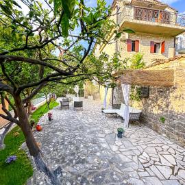 Serenita Stone House, hotel in Bečići