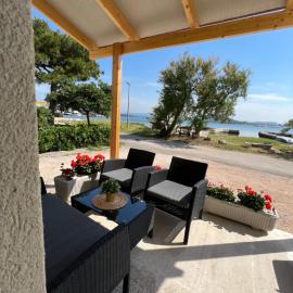 Studio apartman Nela, hotel u gradu Murter