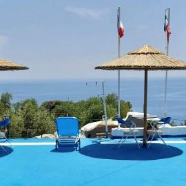 Ikaria Studios, hotel en Manganítis