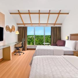 Le Meridien Kochi, khách sạn ở Cochin