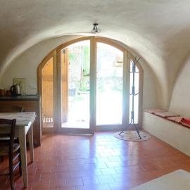 Les Voûtes du Chambon, hotel v destinaci Champcella