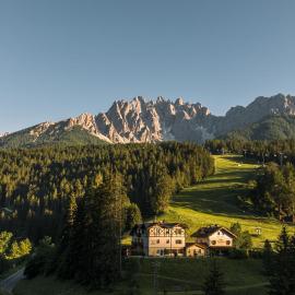 Hotel Villa Waldheim, hotel a San Candido