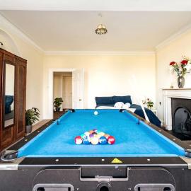 Perfect Family & Friends Home, Free Parking Security Onsite, Hotel in Reading